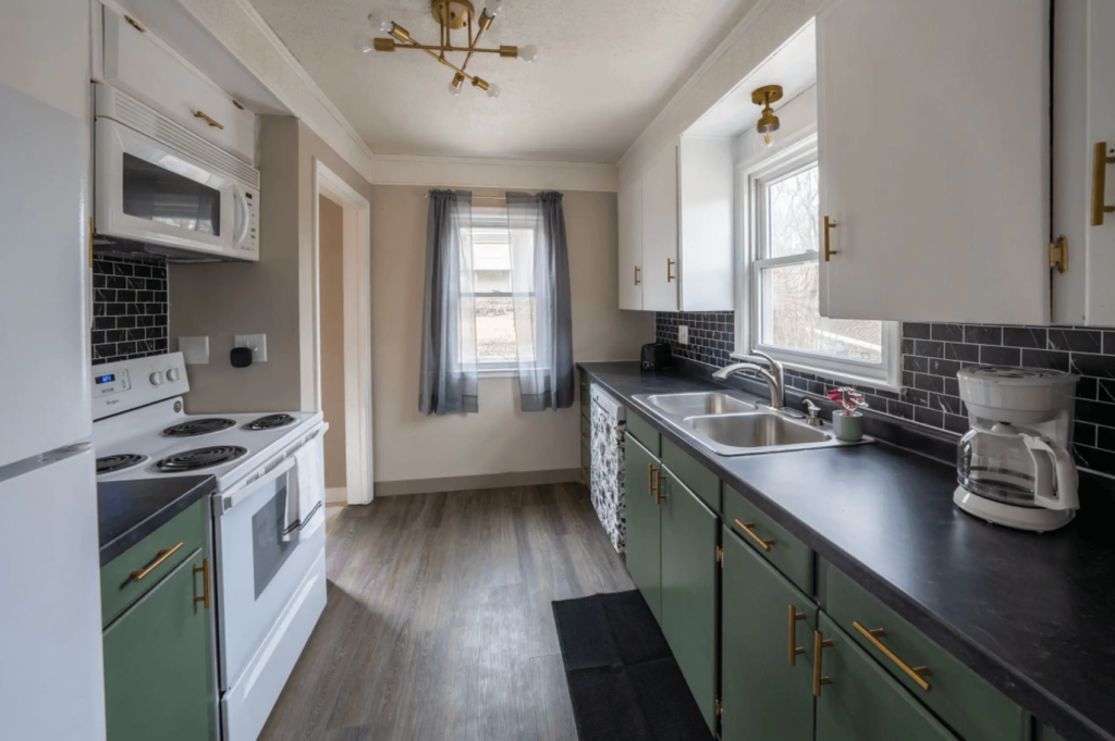 Covell Cottage kitchen