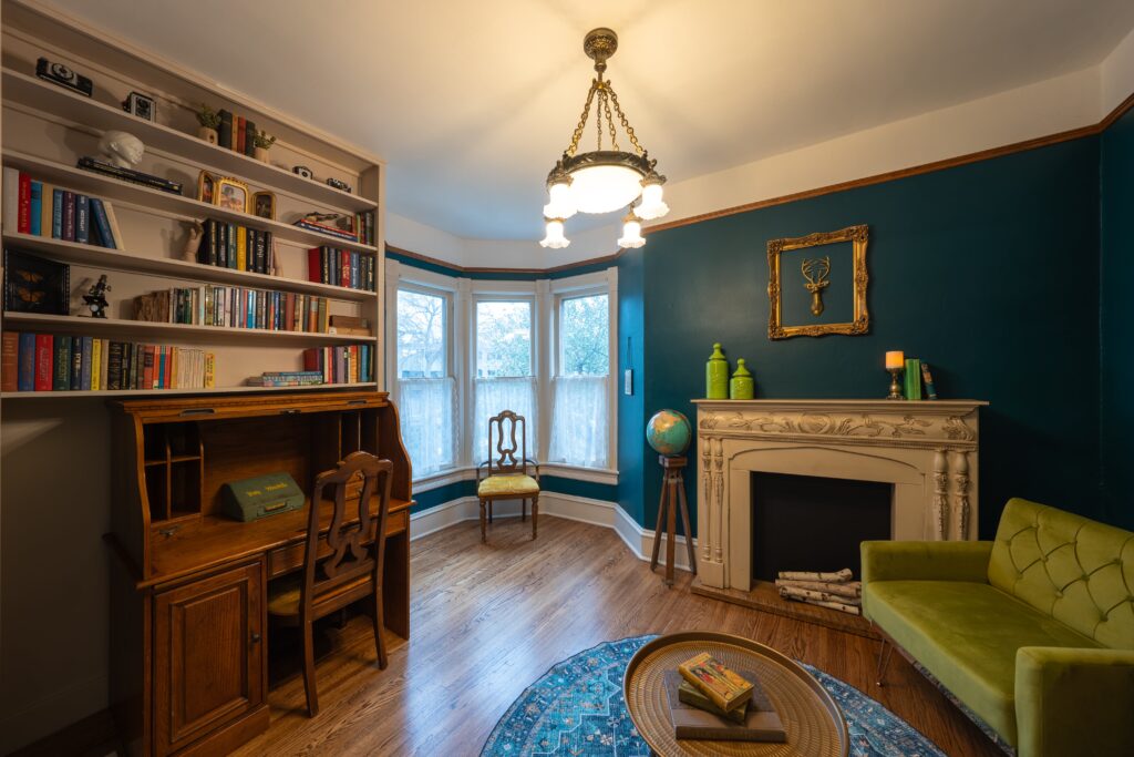 Sitting room in the Victorian Hideaway