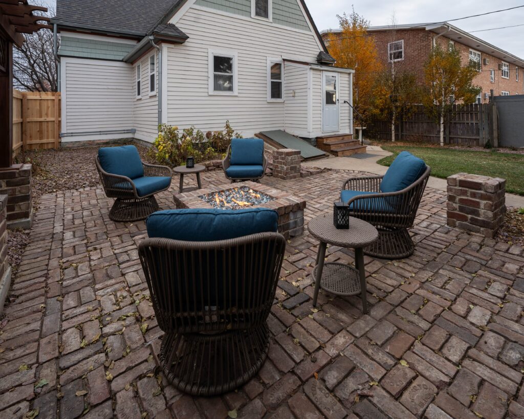Outdoor firepit at the Victorian Hideaway in Sioux Falls